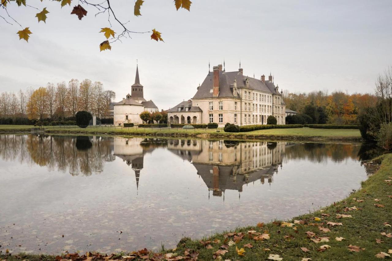 Chateau De Vitry-La-Ville Exteriör bild